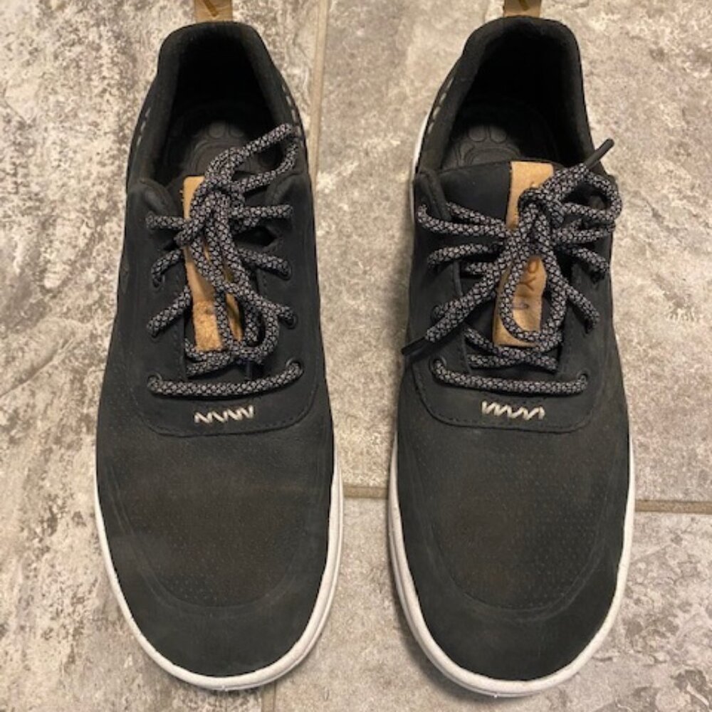 Men's Sperry Casual Lace Up's, Navy Suede with Light Brown Accents, Size 8